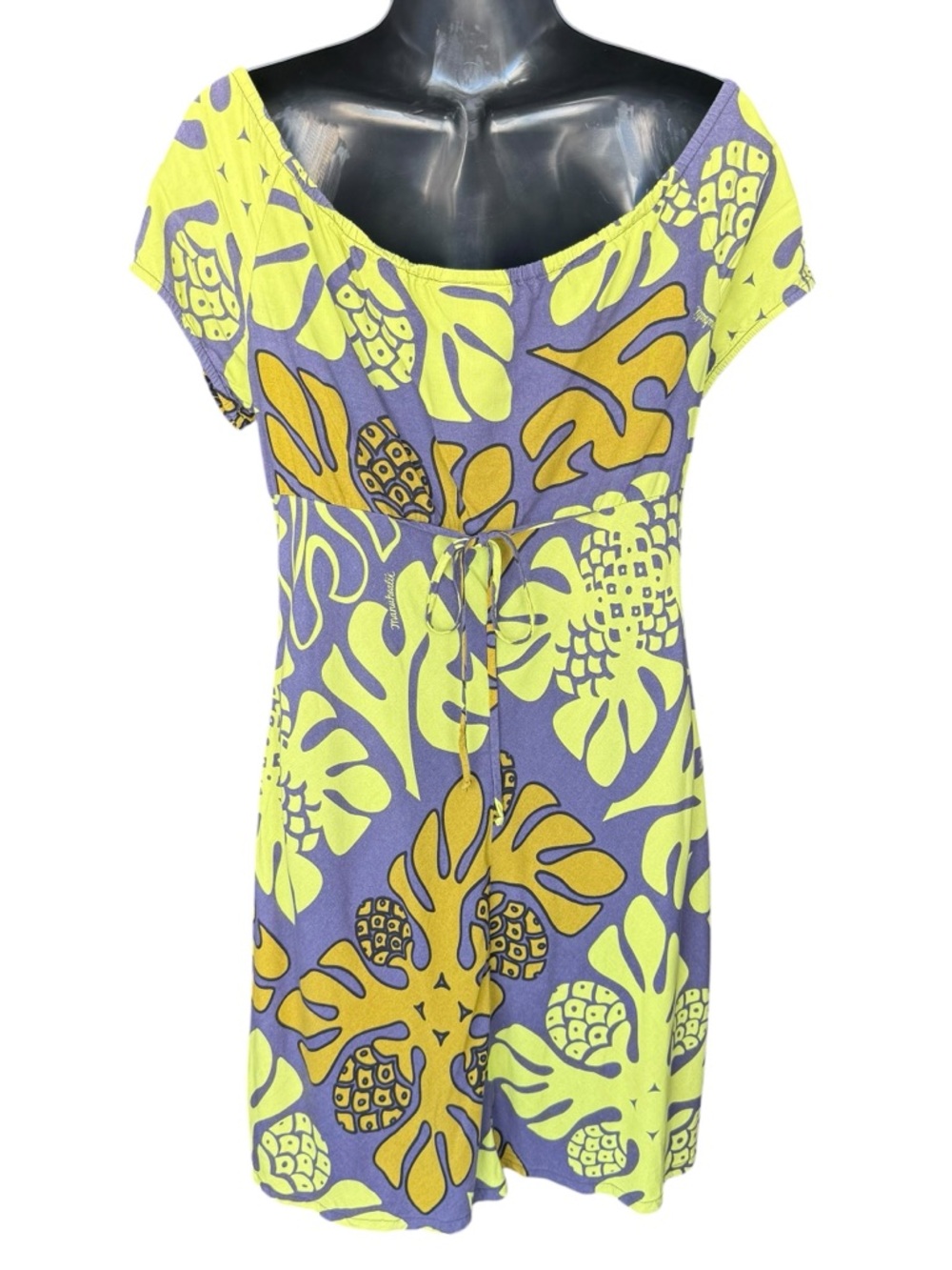 Manuhealii Juliet dress short rayon size Small Ulu quilt print - Picture 5 of 8